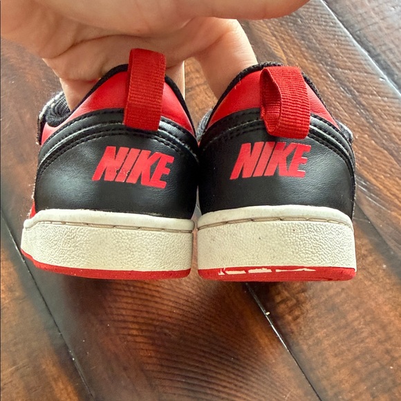 Nike Kids Black and Red Sneakers - Picture 7 of 11